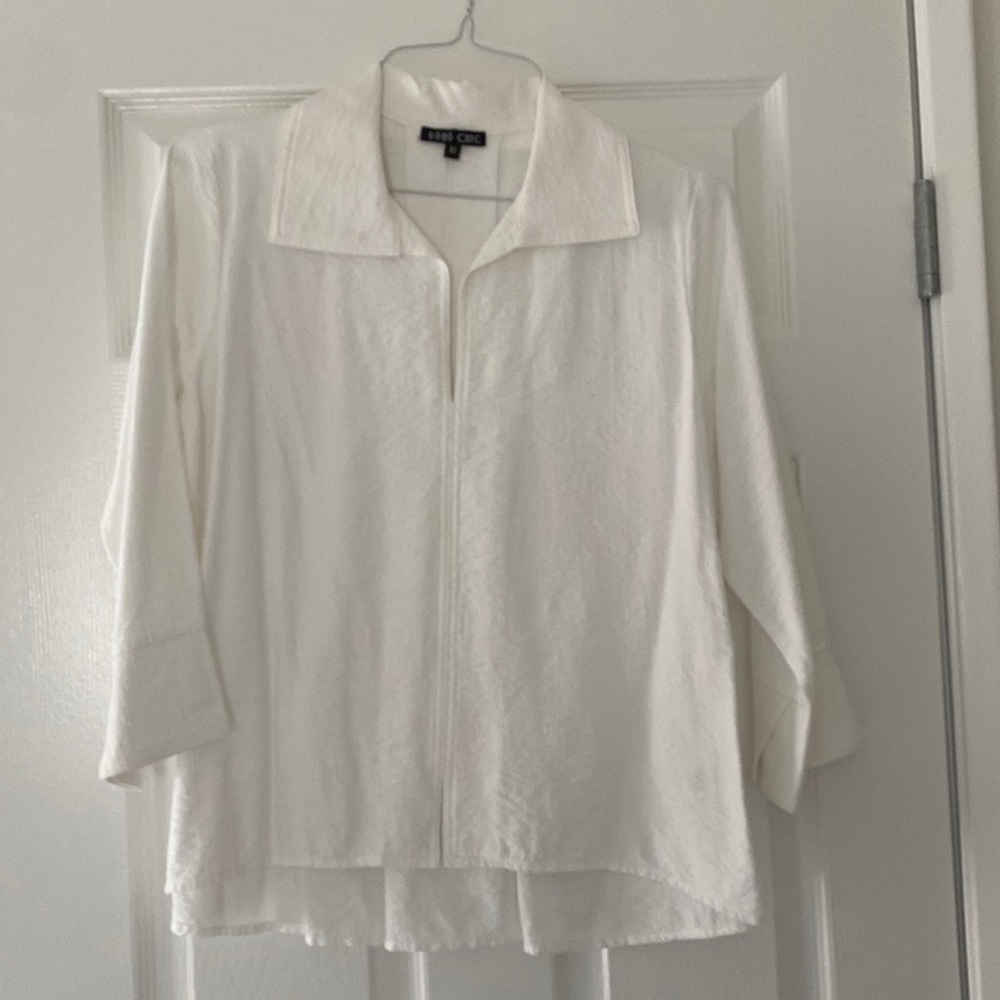 Boho Chic top white deep v neck top M NWOT